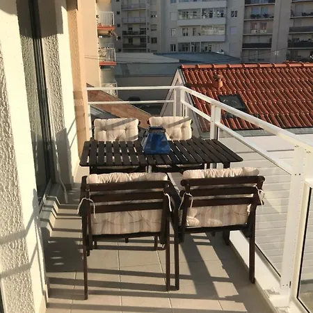 Agreable T2 En Centre Ville Parking Balcon Et Plages *